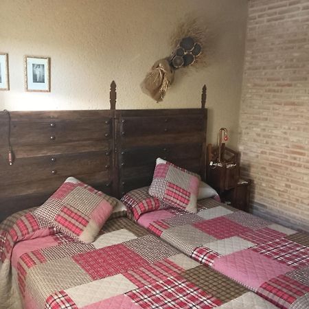 Casa Rural La Casa De Los Pollos Turrubuelo المظهر الخارجي الصورة