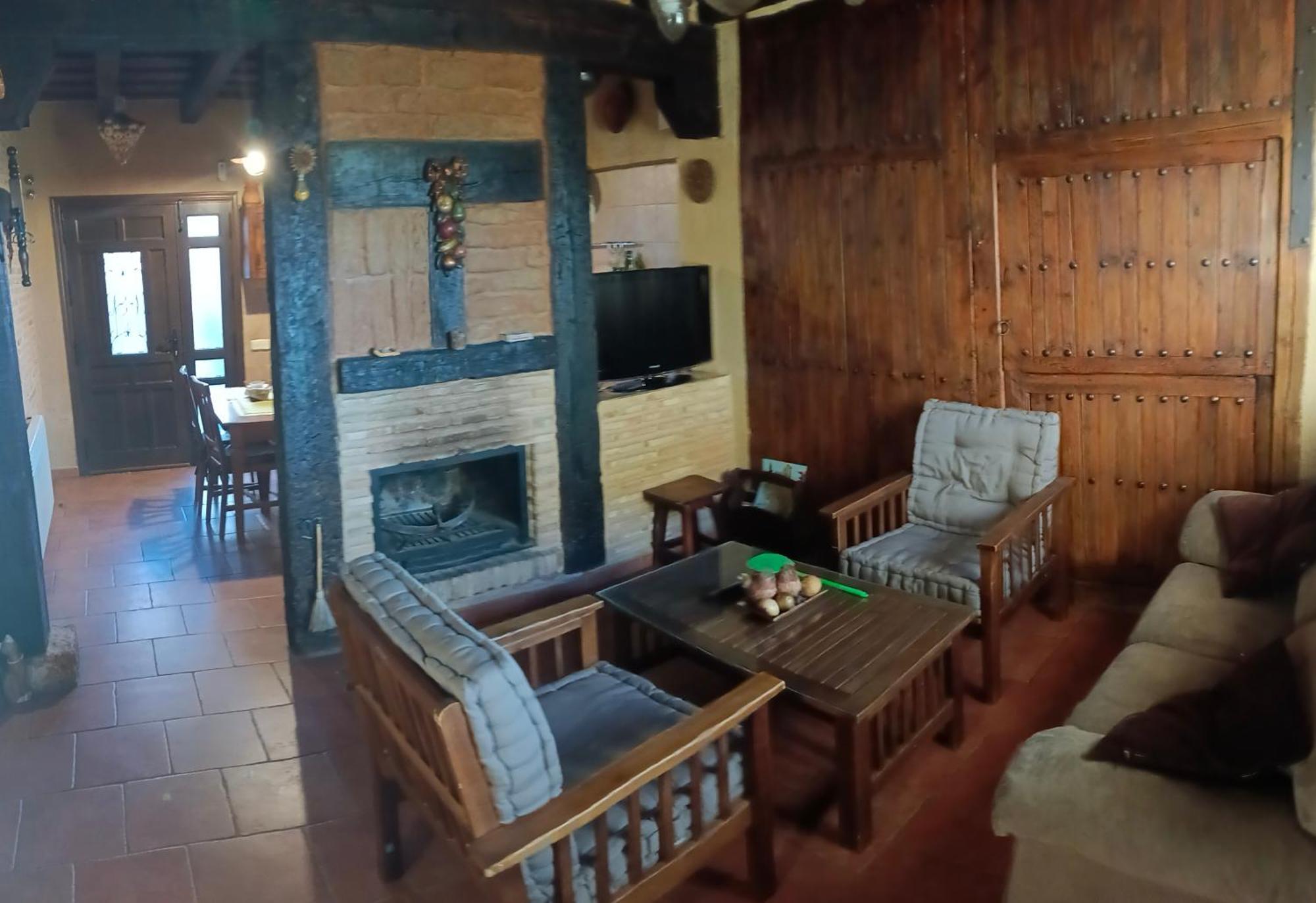 Casa Rural La Casa De Los Pollos Turrubuelo المظهر الخارجي الصورة