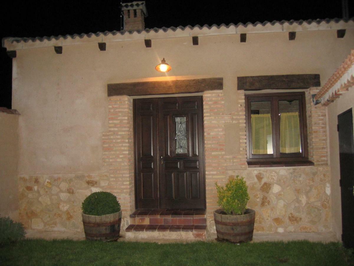 Casa Rural La Casa De Los Pollos Turrubuelo المظهر الخارجي الصورة