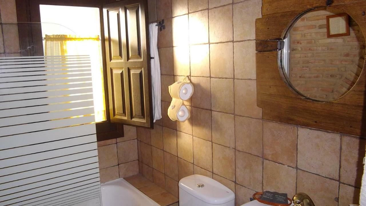 Casa Rural La Casa De Los Pollos Turrubuelo المظهر الخارجي الصورة